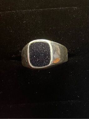 Size 7 - Sterling Silver Moonstone Ring - could for men or women.